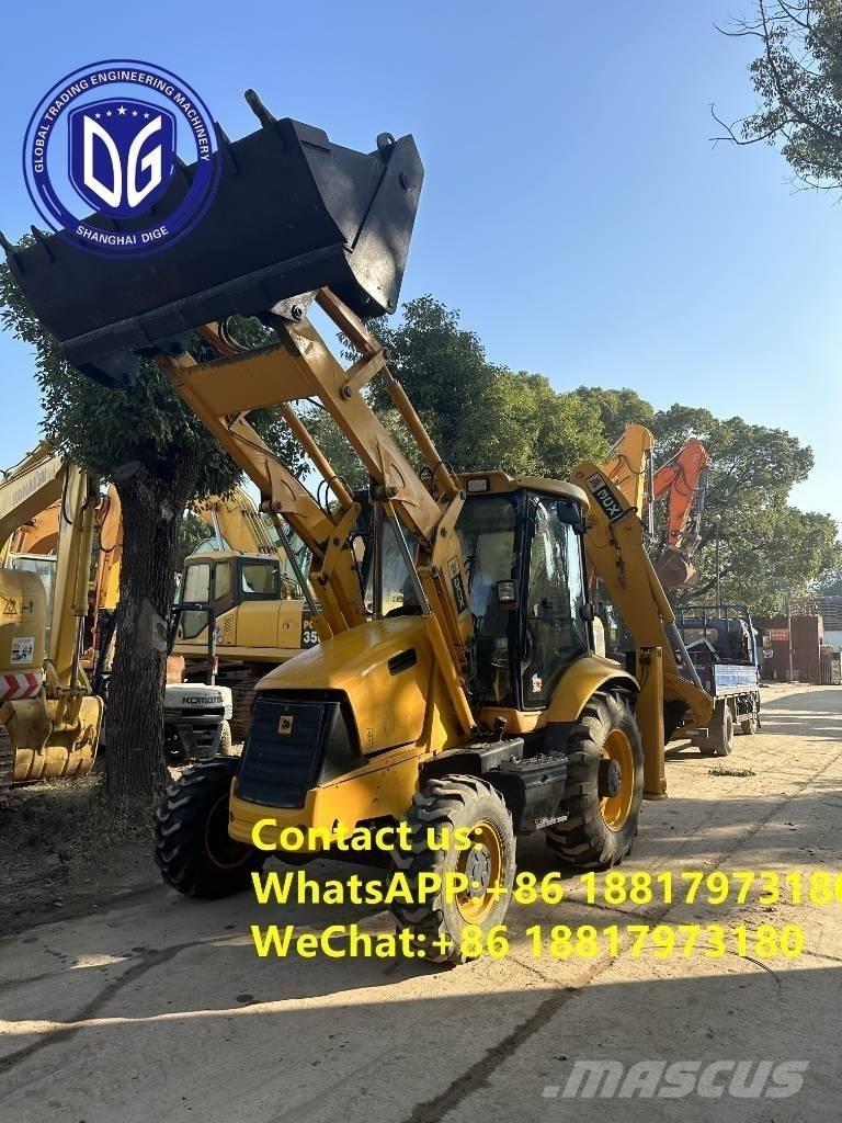 JCB 3 CX Ekskavatori-iekrāvēji