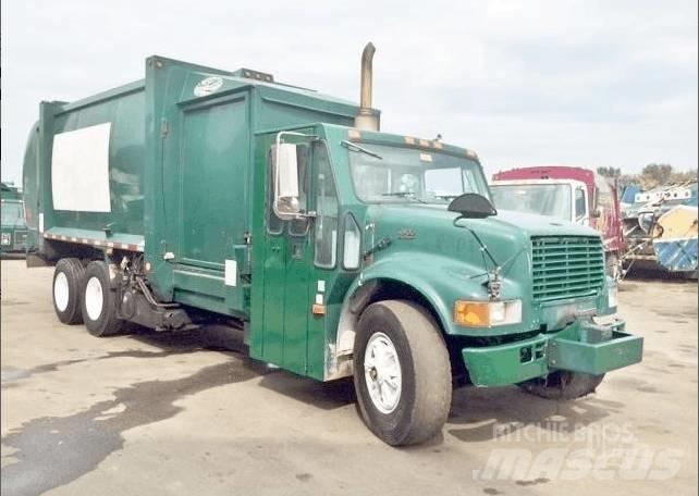 International 4900 Atkritumu izvešanas transports