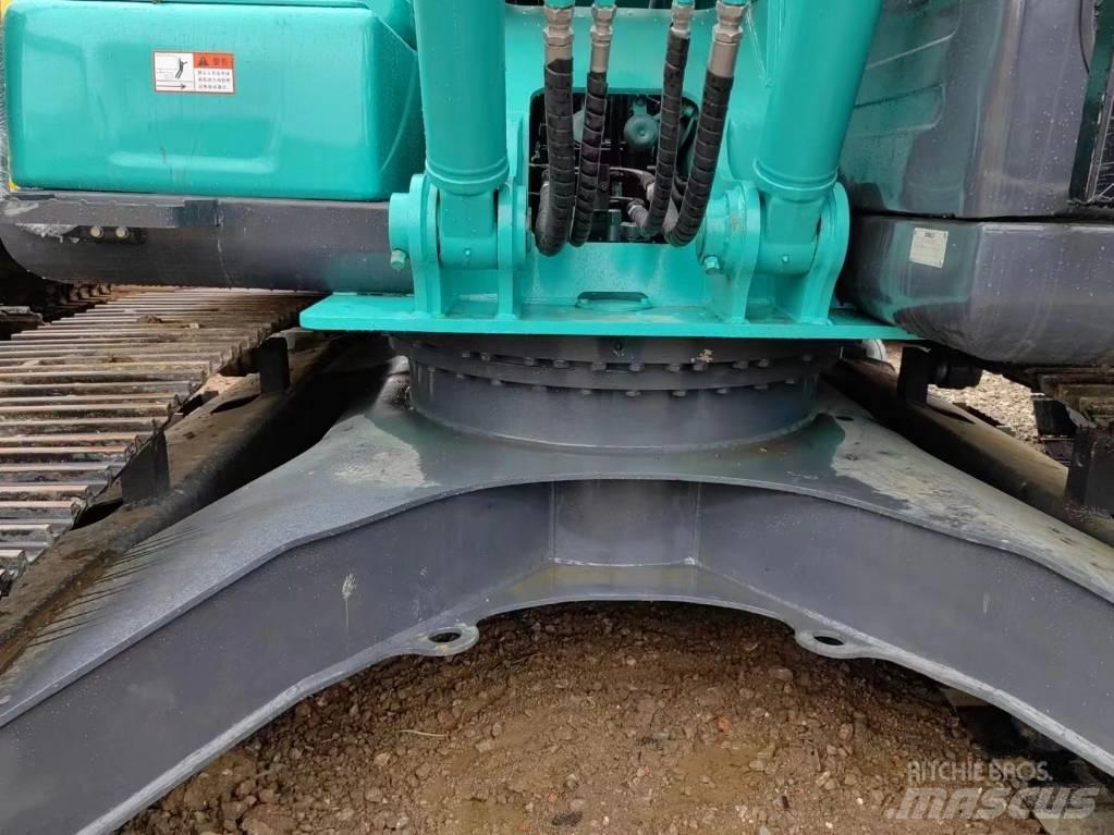 Kobelco SK200超8 Kāpurķēžu ekskavatori