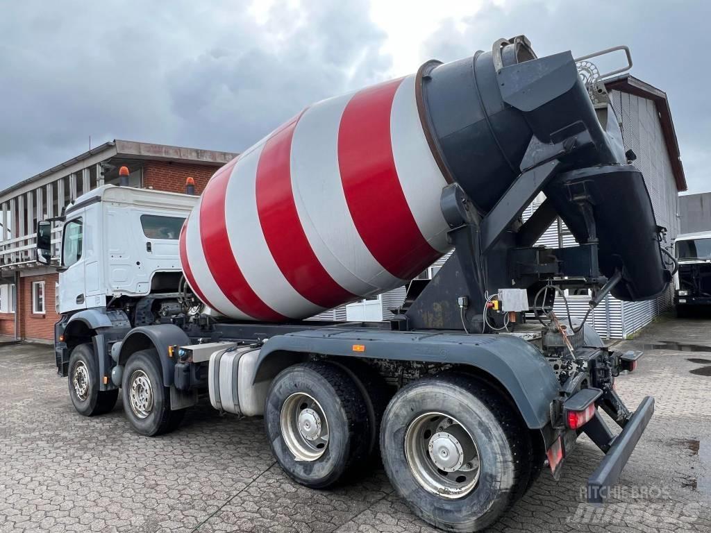 Mercedes-Benz 3248 Betonvedēji