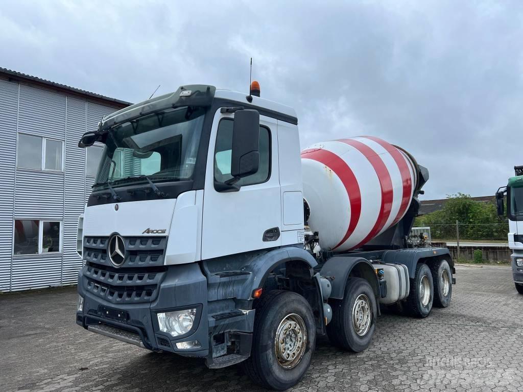 Mercedes-Benz 3248 Betonvedēji