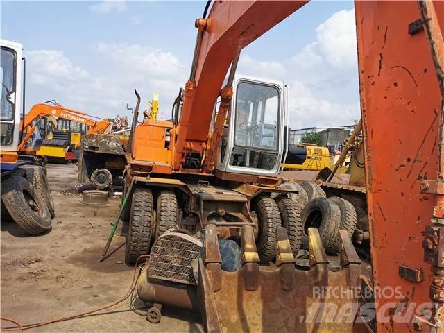Hitachi EX160WD Kāpurķēžu ekskavatori