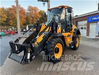 JCB 411 HT Iekrāvēji uz riteņiem