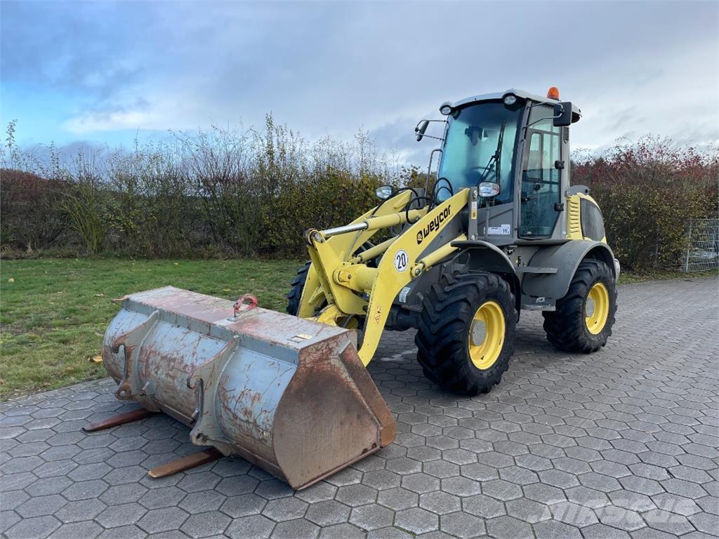 Atlas AR500 Iekrāvēji uz riteņiem