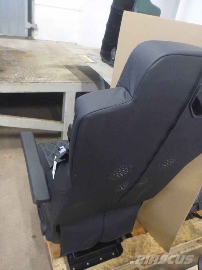 Mercedes-Benz Actros Kabīnes un interjers