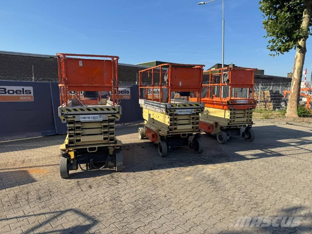 JLG 3246 ES Šķerveida pacēlāji