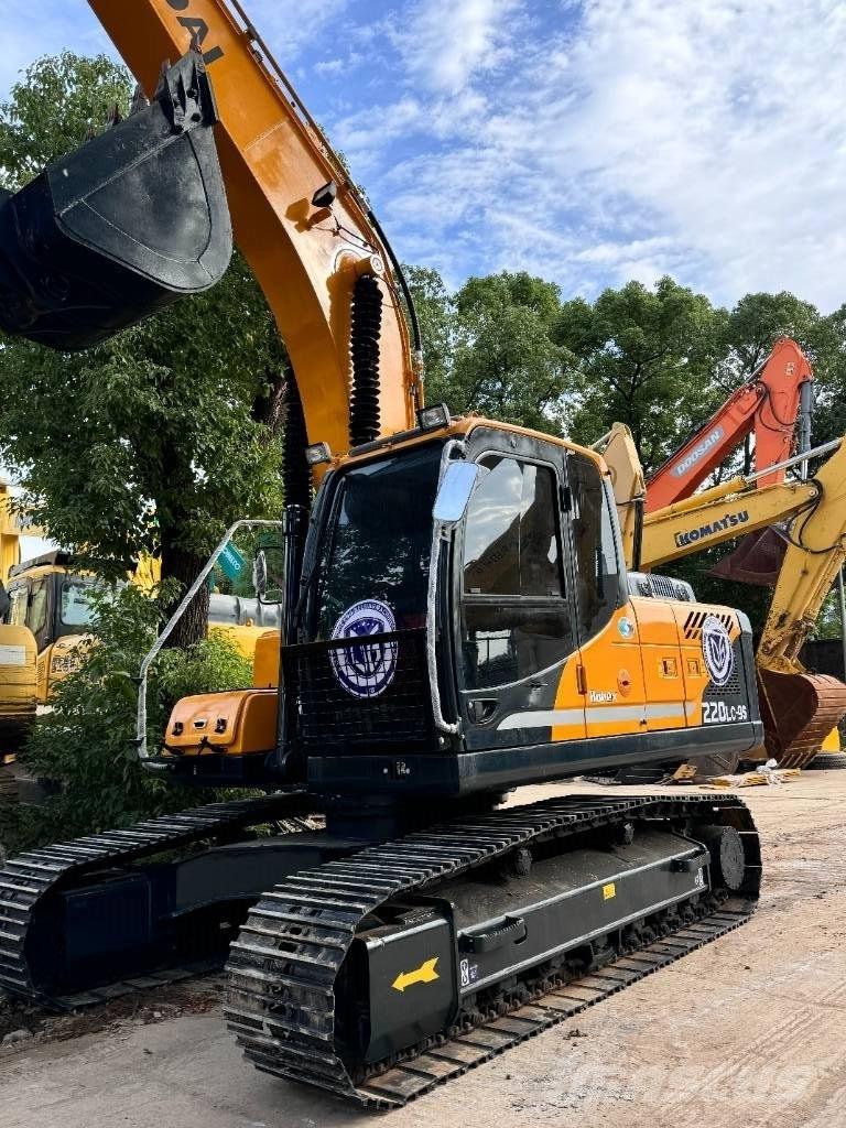 Hyundai 220LC-9S Vidēja lieluma ekskavatori 7 t - 12 t