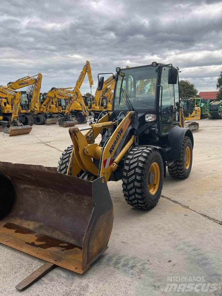 Komatsu WA80M-8 Mini iekrāvēji