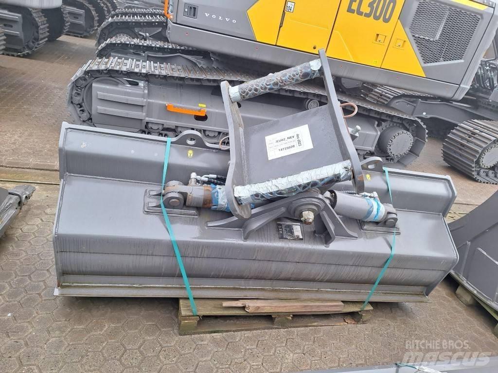  Tiltbucket 2400 mm. Kausi