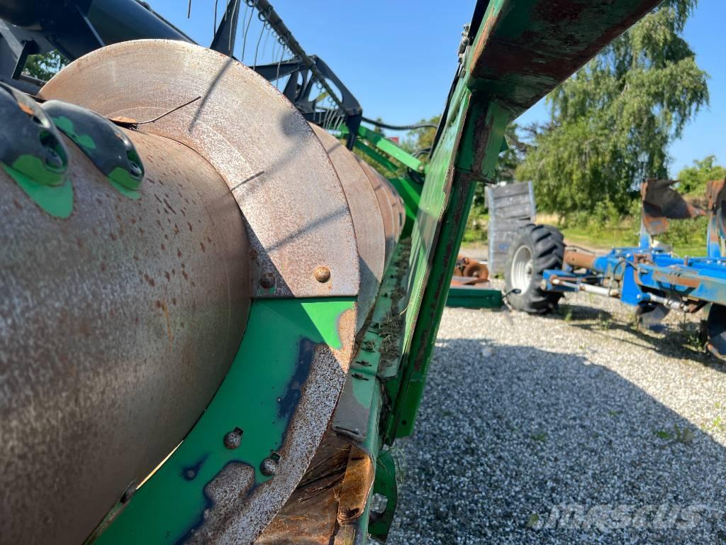 John Deere C 670 I Ražas novākšanas kombaini