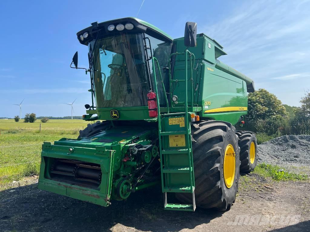 John Deere C 670 I Ražas novākšanas kombaini