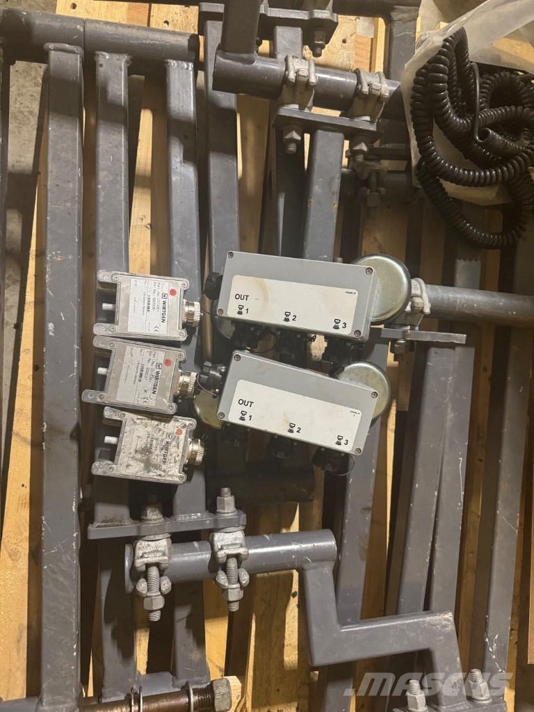 Wirtgen W 120 CFi Asfalta dzesēšanas iekārtas