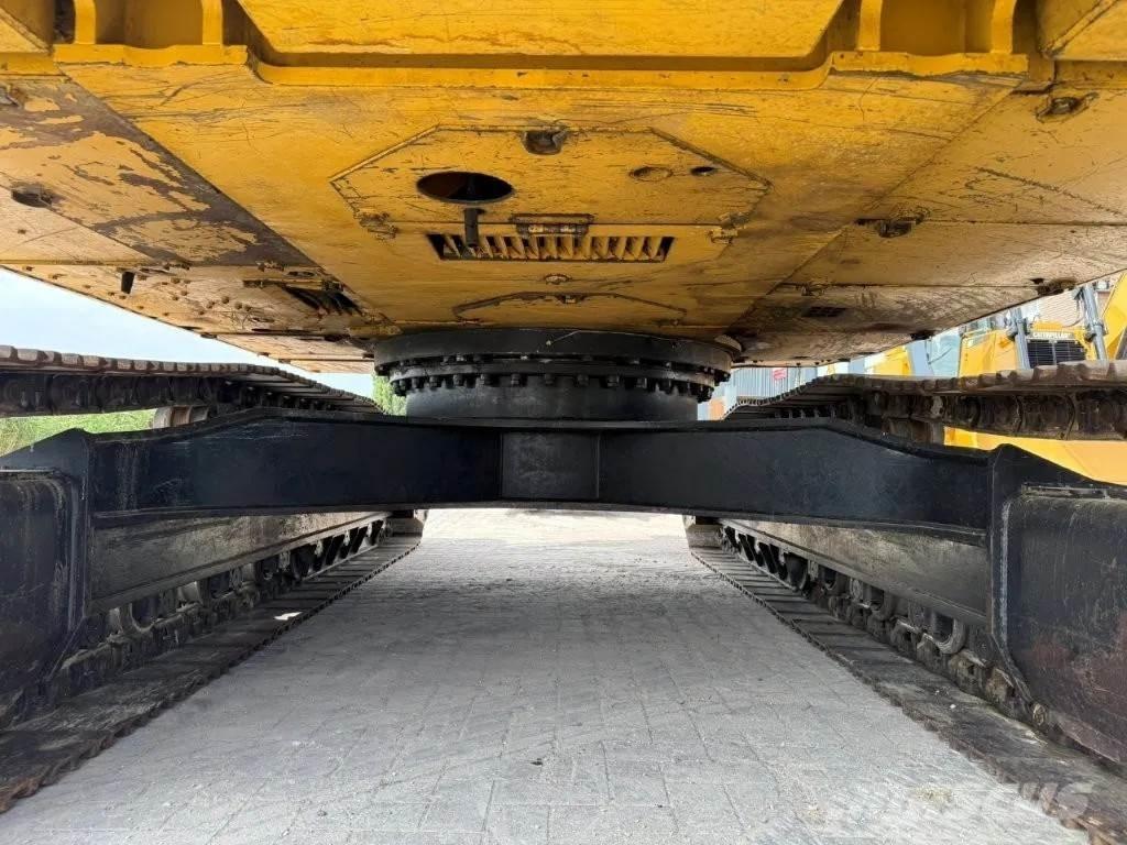 CAT 322CLN Kāpurķēžu ekskavatori