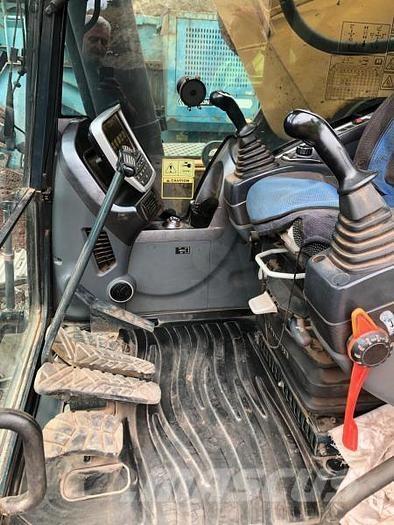 Hyundai HX520L Kāpurķēžu ekskavatori