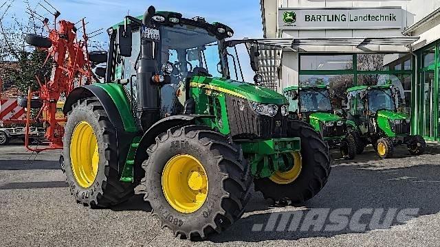 John Deere JD 6120M Traktori