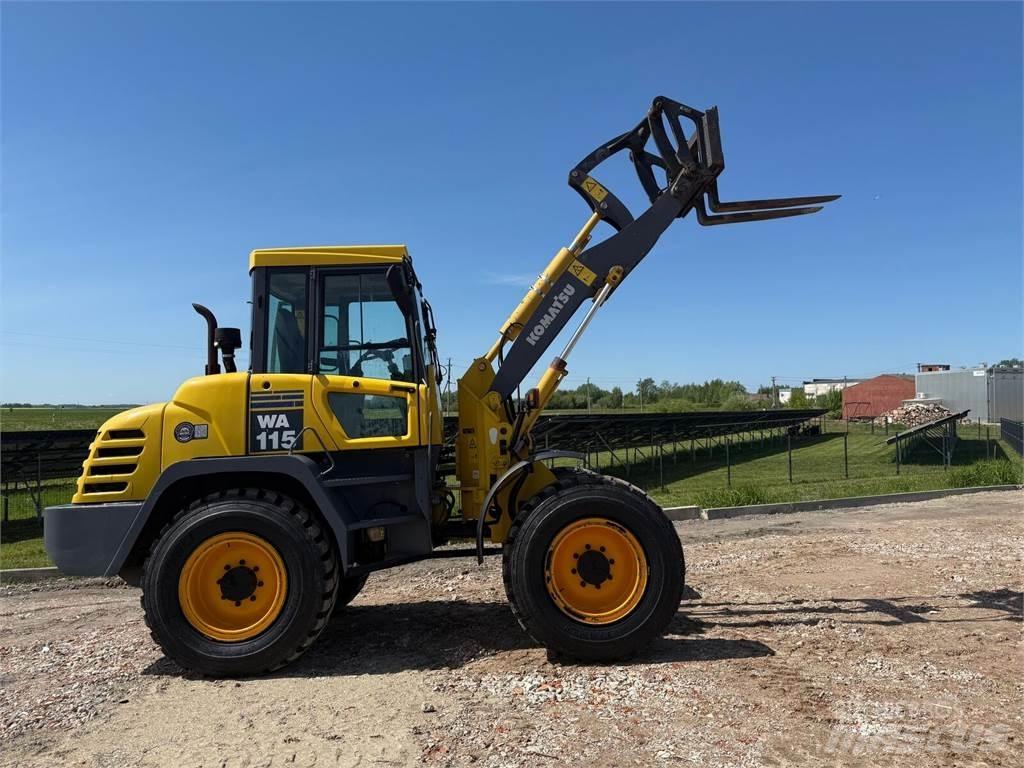 Komatsu  Iekrāvēji uz riteņiem
