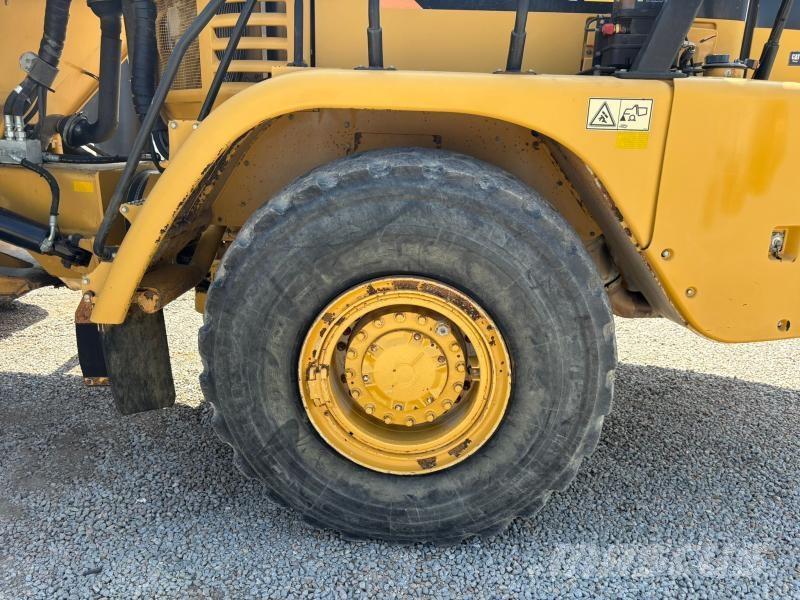 CAT 730 Artikulētie pašizgāzēji