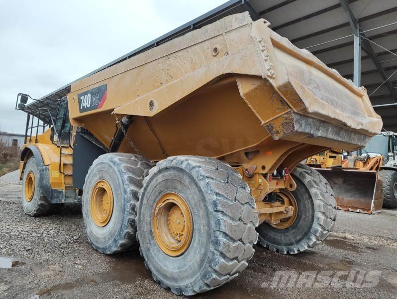 CAT 740 Artikulētie pašizgāzēji