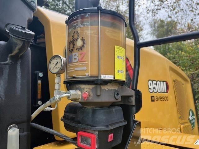 CAT 950M Iekrāvēji uz riteņiem