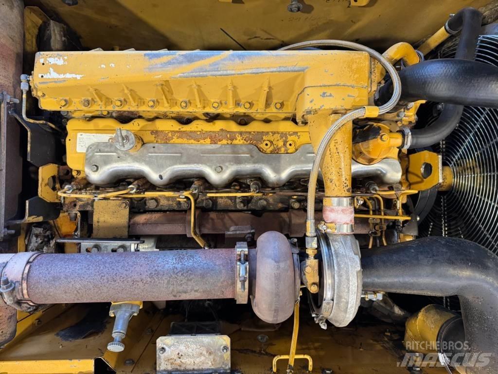 CAT 330 B L LR Ekskavatori tālās sniedzamības darbiem