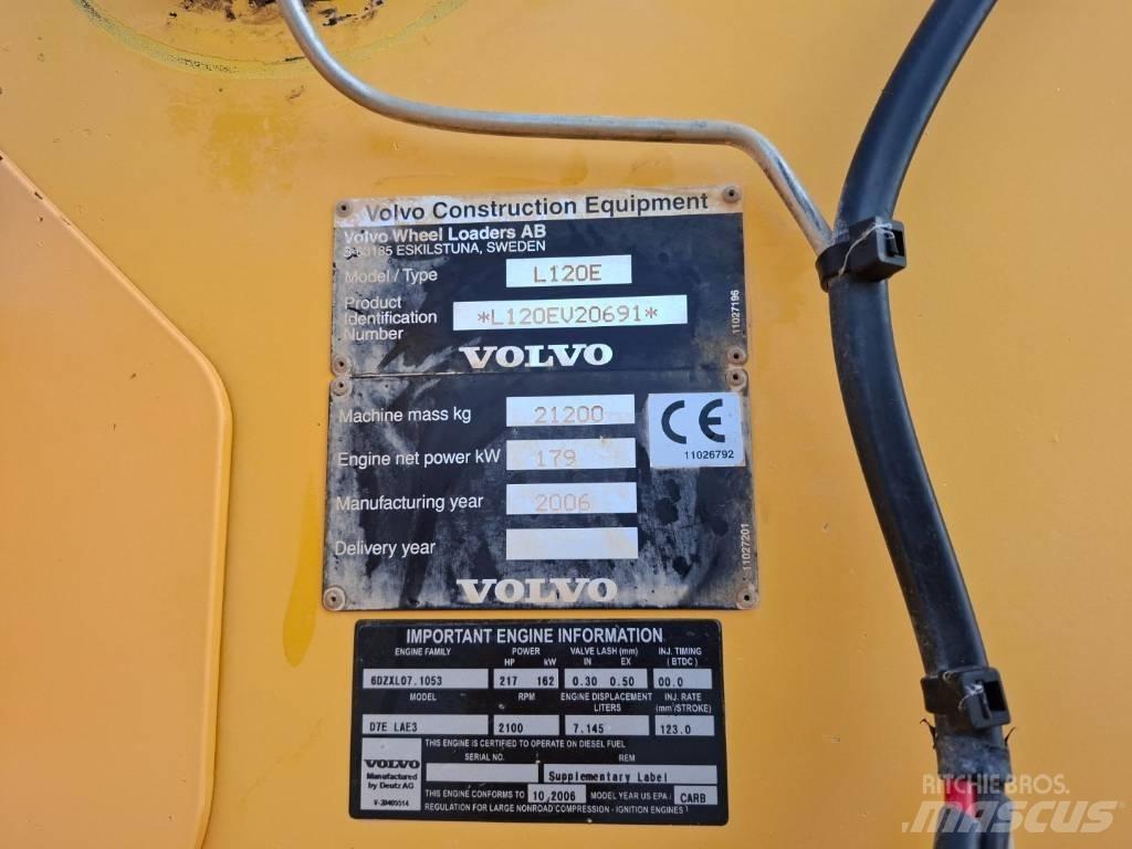 Volvo L 120 E Iekrāvēji uz riteņiem