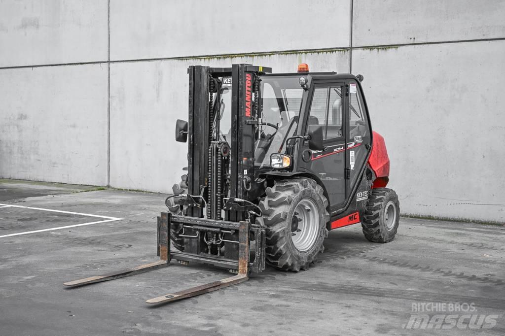 Manitou MC 25-4 Tehnika ar dīzeļa dzinēju