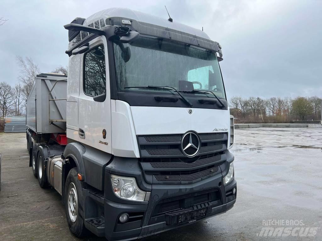 Mercedes-Benz 2548 Vilcēji