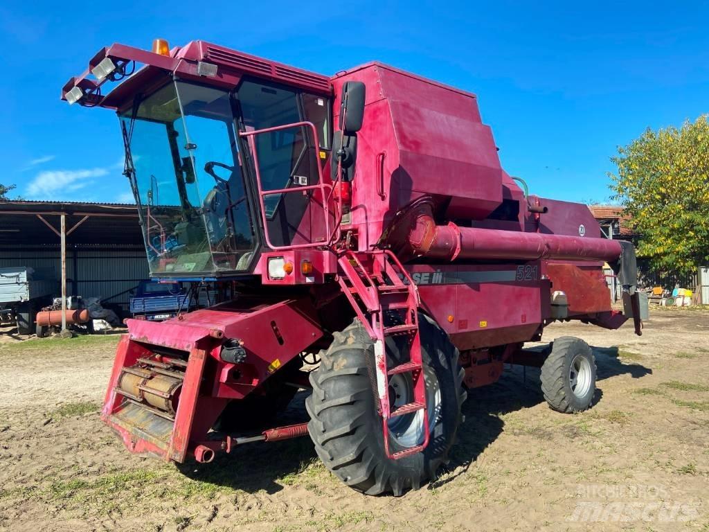 Case IH 521 Ražas novākšanas kombaini