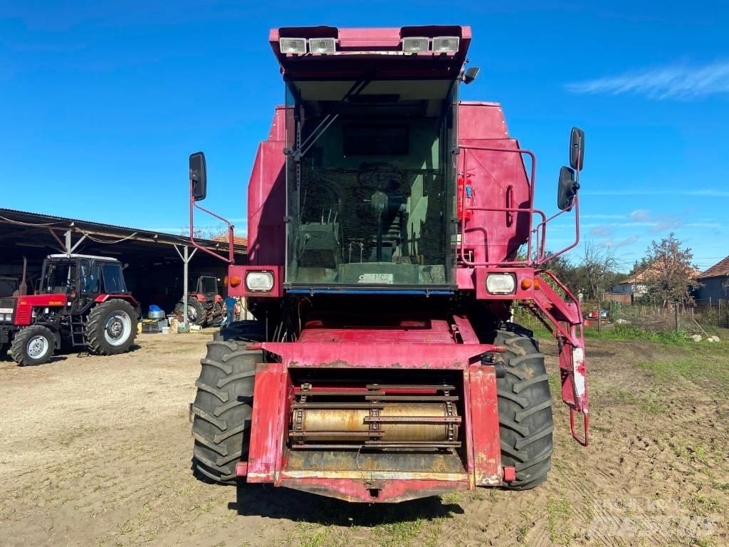 Case IH 521 Ražas novākšanas kombaini