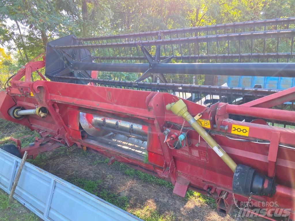 Case IH 521 Ražas novākšanas kombaini