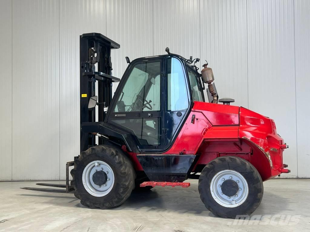 Manitou M30-4 Apvidus autokrāvējs