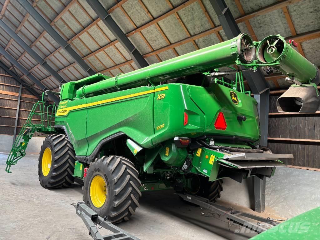 John Deere X9 1000 Ražas novākšanas kombaini