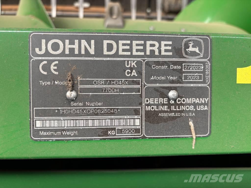 John Deere X9 1000 Ražas novākšanas kombaini