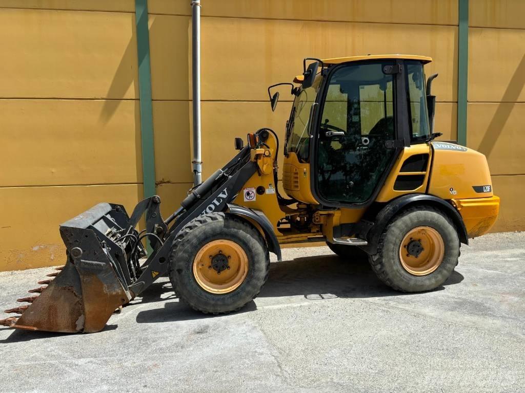 Volvo L 25 F Iekrāvēji uz riteņiem