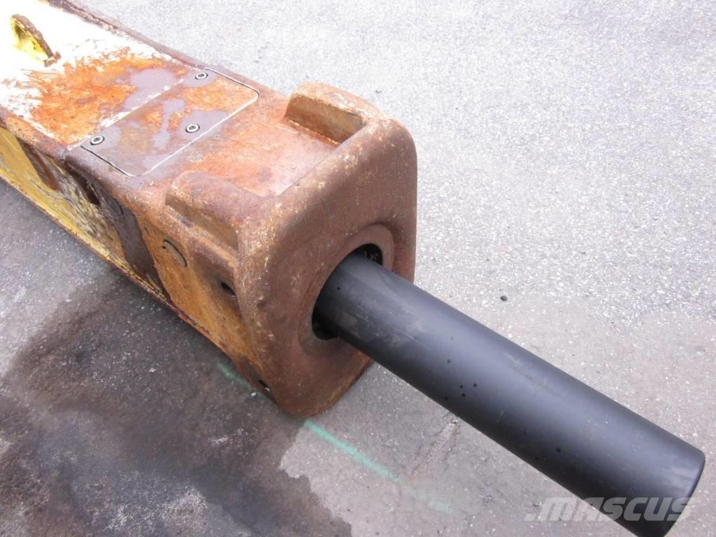 Atlas Copco HB 3100 Āmuri/Drupinātāji