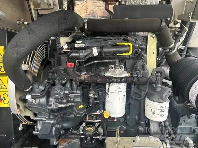 New Holland W80C Iekrāvēji uz riteņiem