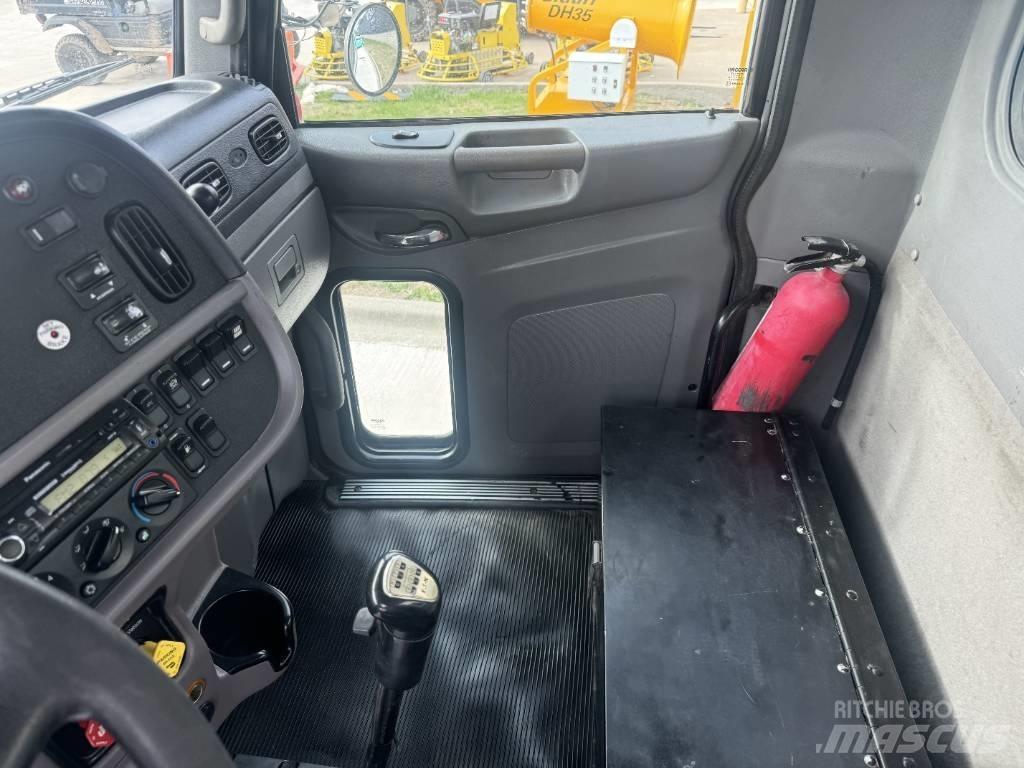 Peterbilt 384 Transports- Citi