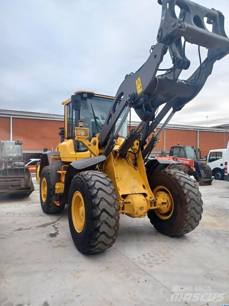 Volvo L 70 H Iekrāvēji uz riteņiem