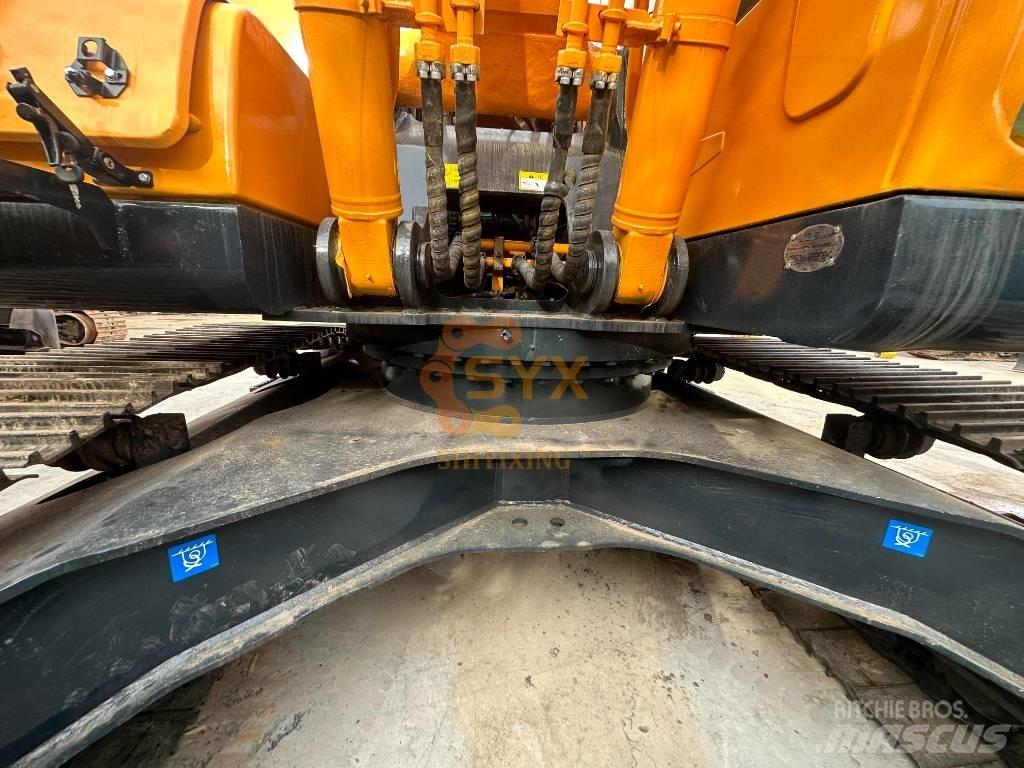Hyundai R220 Kāpurķēžu ekskavatori