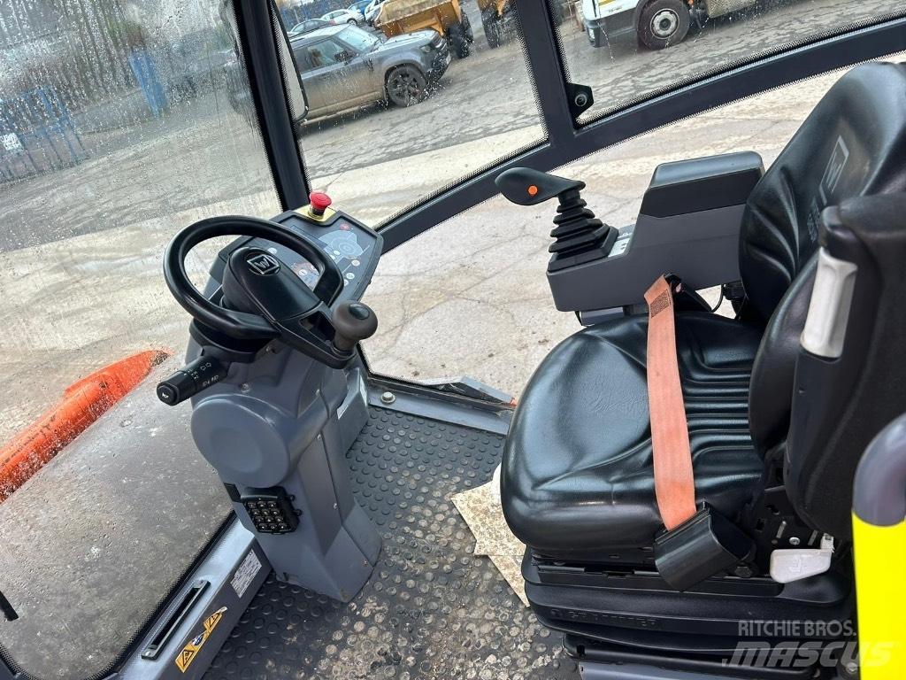 Hamm H13i Vienvalča grunts veltņi