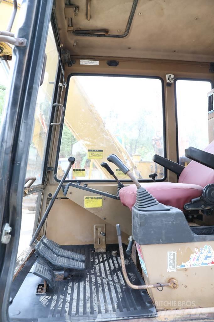 CAT E 70 B Mini ekskavatori < 7 t