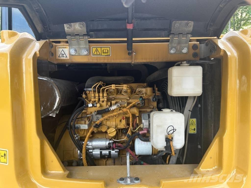 CAT 307E Kāpurķēžu ekskavatori