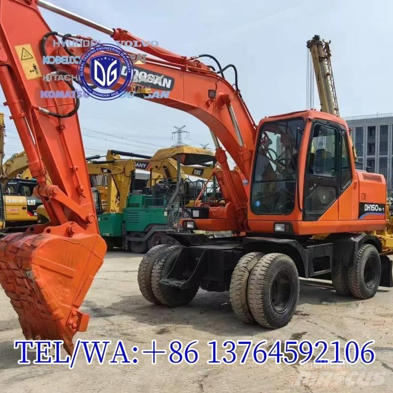 Doosan 150 W-7 Ekskavatori uz riteņiem