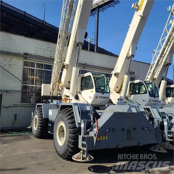 Terex RT335-1 Celtņi nelīdzenām virsmām