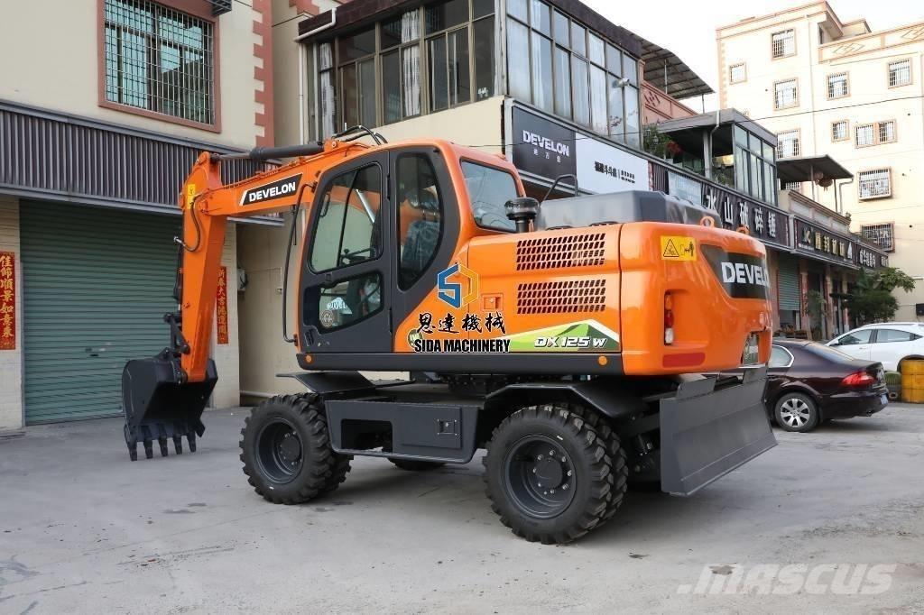 Develon DX125W Ekskavatori uz riteņiem