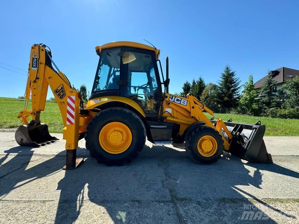 JCB 3CX Ekskavatori-iekrāvēji