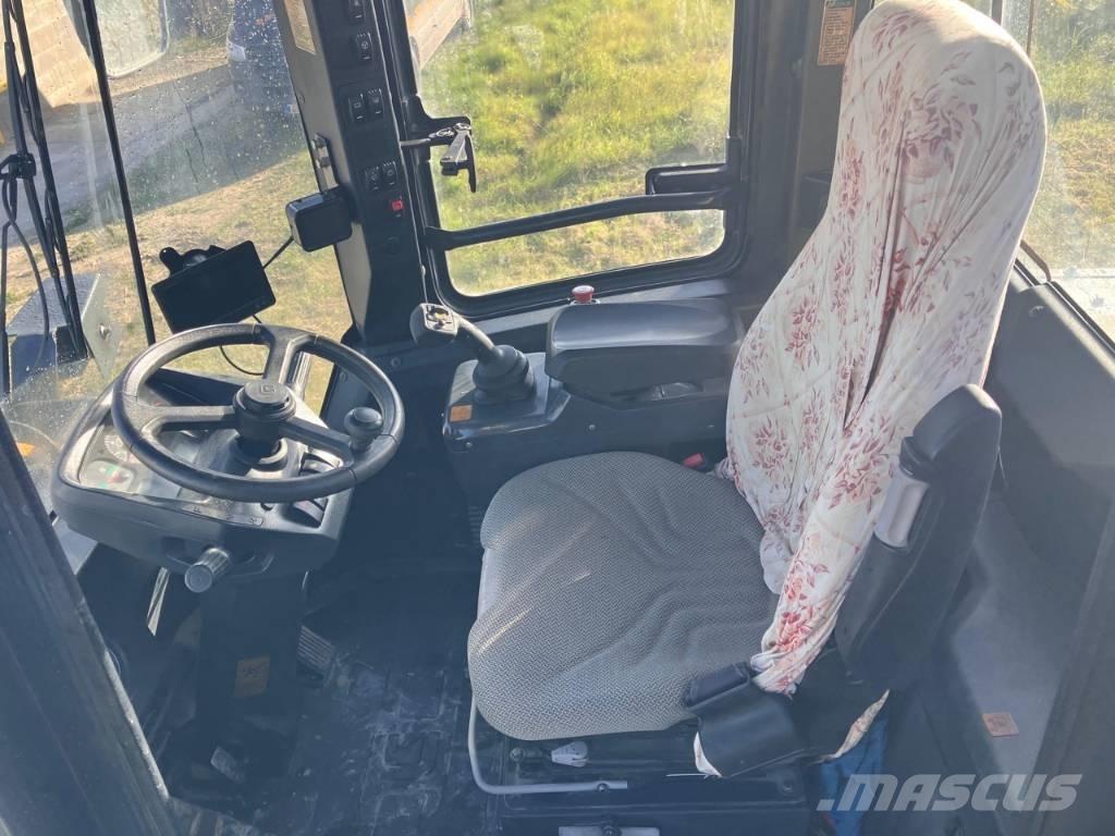 LiuGong 835 H Iekrāvēji uz riteņiem