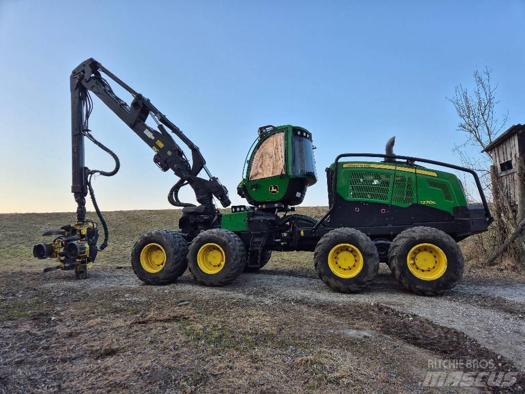 John Deere 1270 G Harvesteri