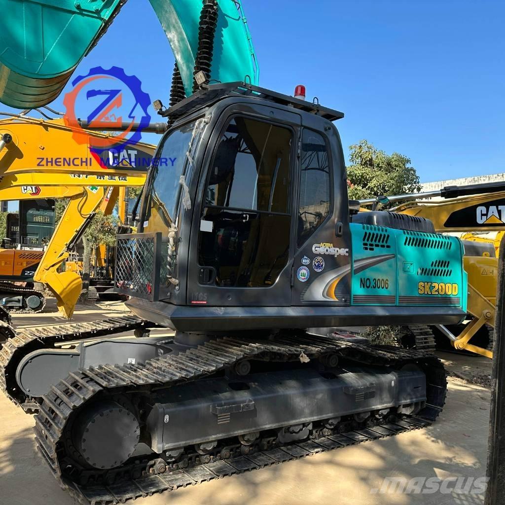 Kobelco SK 200 Kāpurķēžu ekskavatori