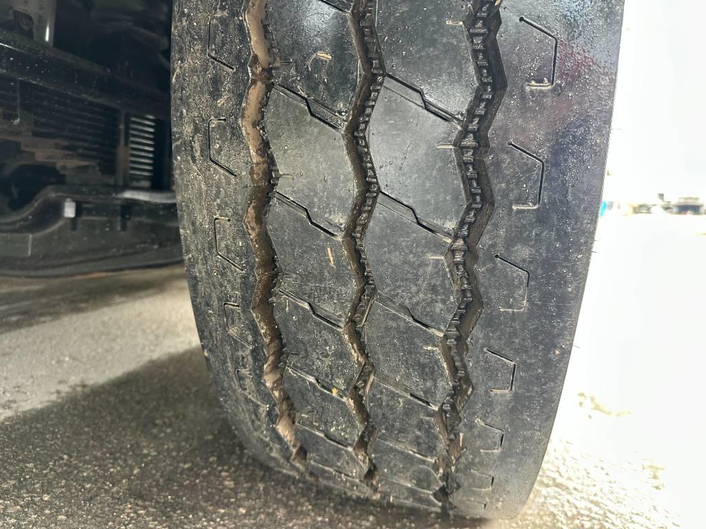 Mack MRU 613 Atkritumu izvešanas transports